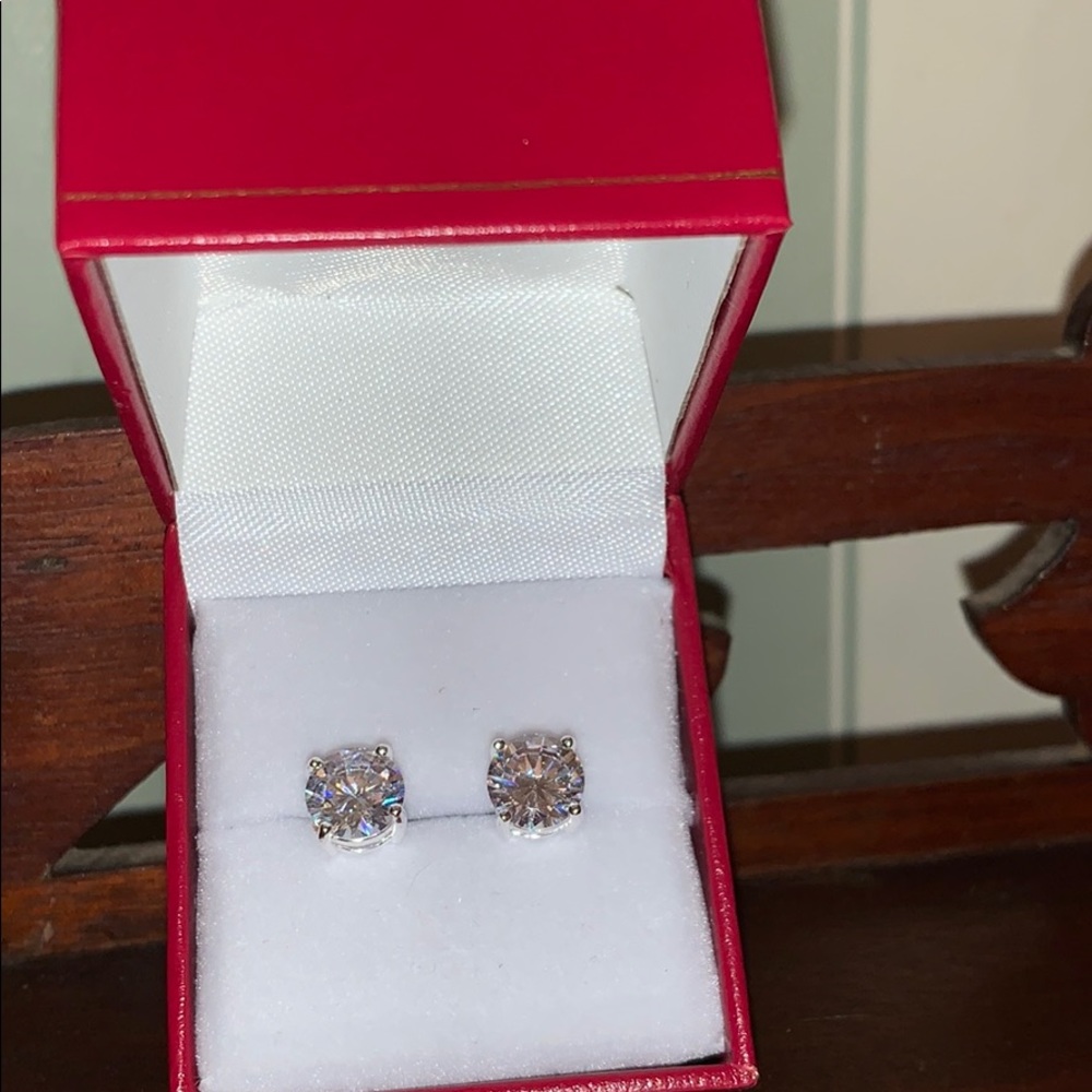 Earrings/ Gift Boxed - Picture 2 of 2